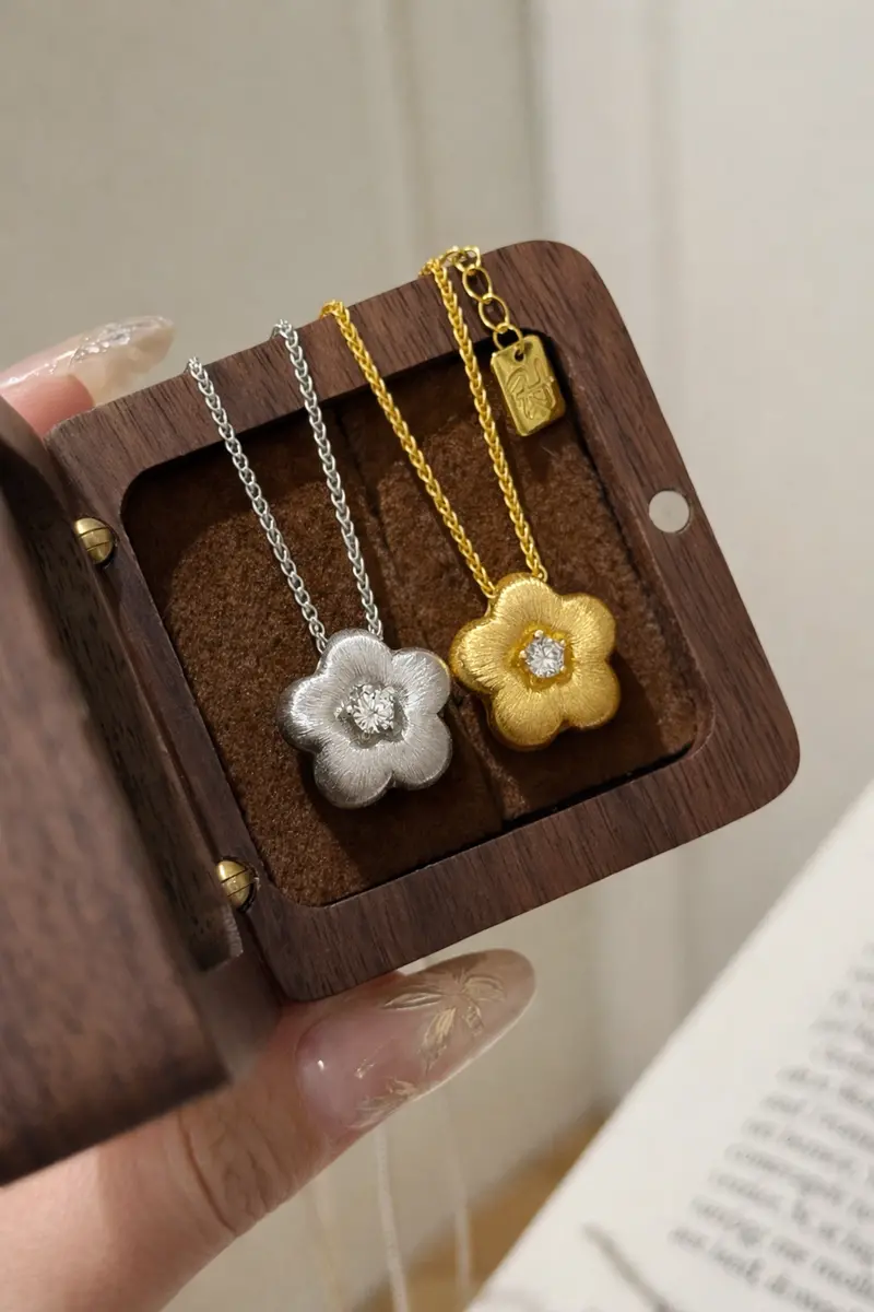 Ag Collective Jewelry – Bloom Grace Flower Necklace 1