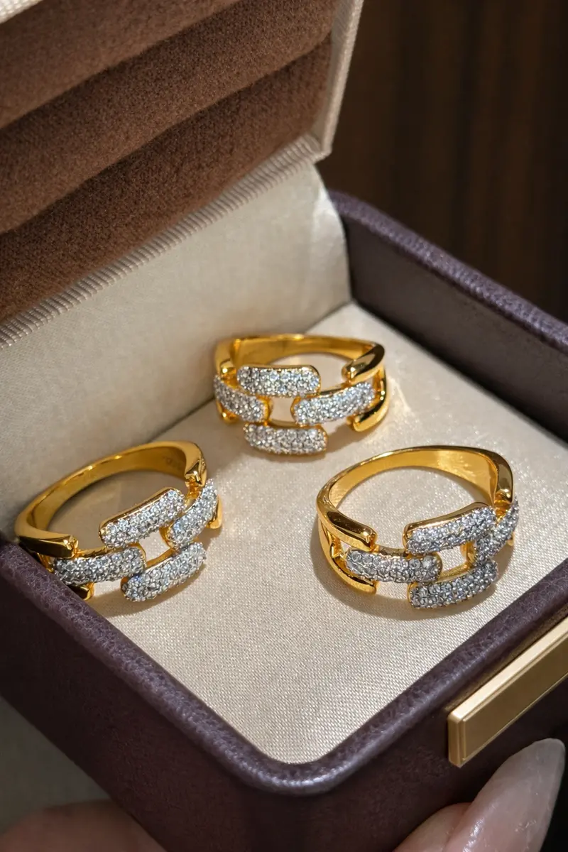 Ag Collective Jewelry · Aurora Link Ring 1