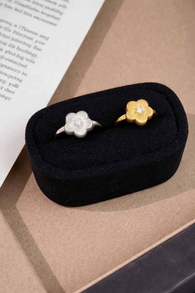 Ag Collective Jewelry · Bloom Light Petite Ring 1