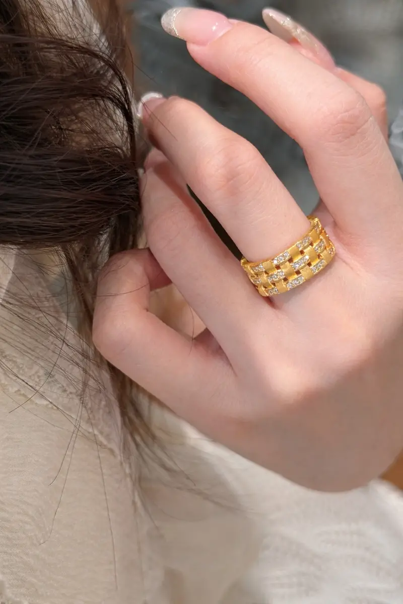 Ag Collective Jewelry · Lattice Radiance Ring 1