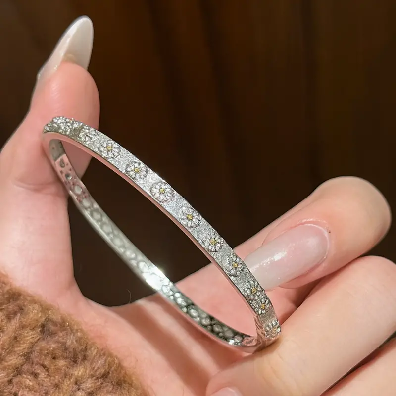 Ag Collective Jewelry – Fleur D’Élégance Silver Bangle 1