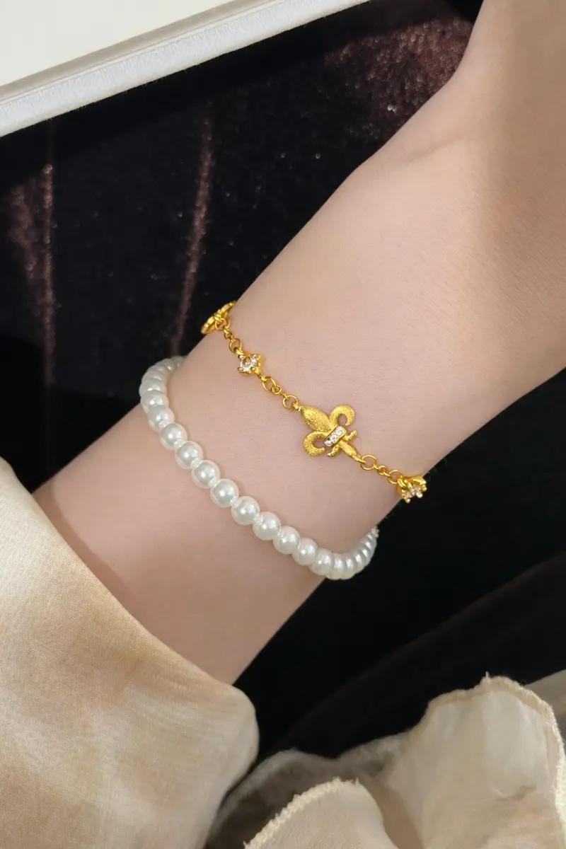 Ag Collective Jewelry – Fleur Royale Charm Bracelet (Gold / Silver) 1