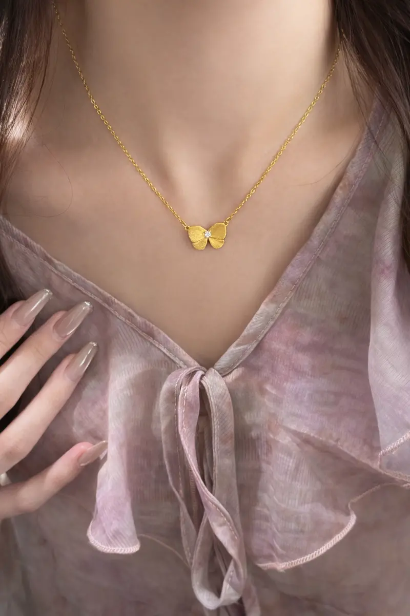 Ag Collective Jewelry – Grace Bow Necklace 1