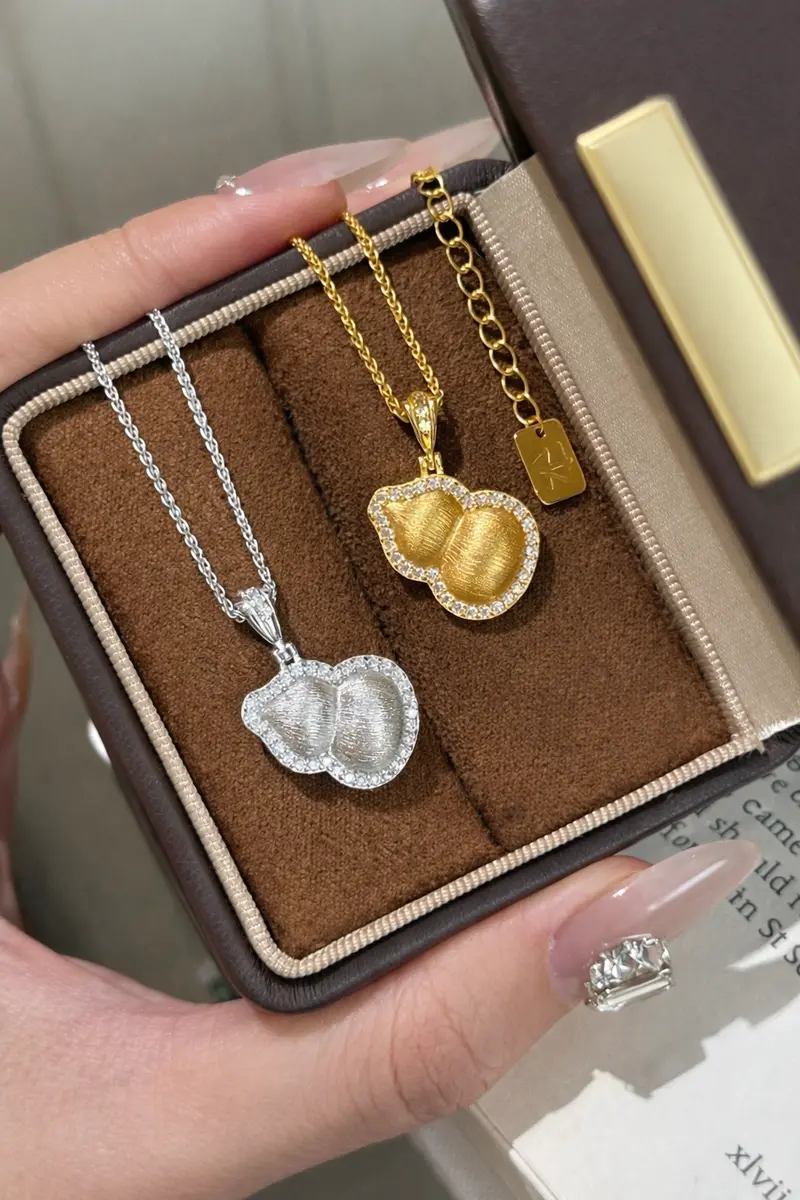Ag Collective Jewelry – Twin Heart Radiance Necklace 1