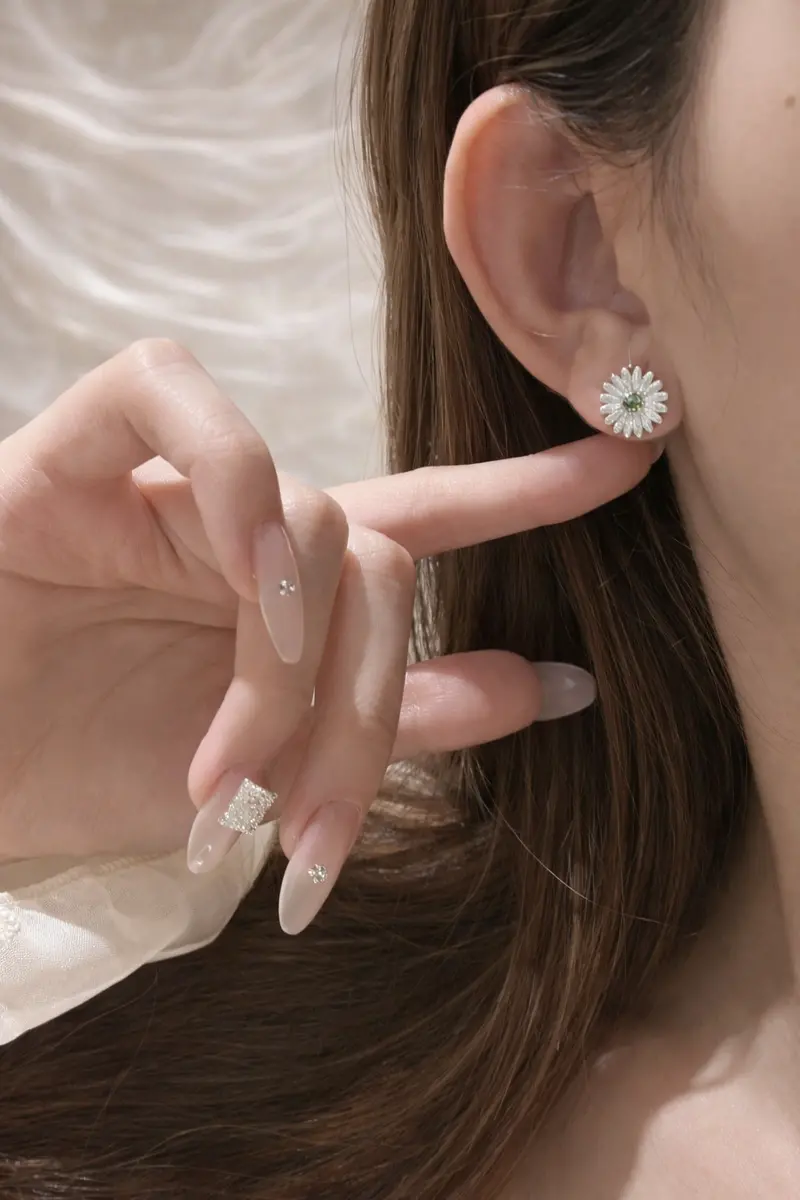 Ag Collective Jewelry – Verdant Bloom Stud Earrings 2