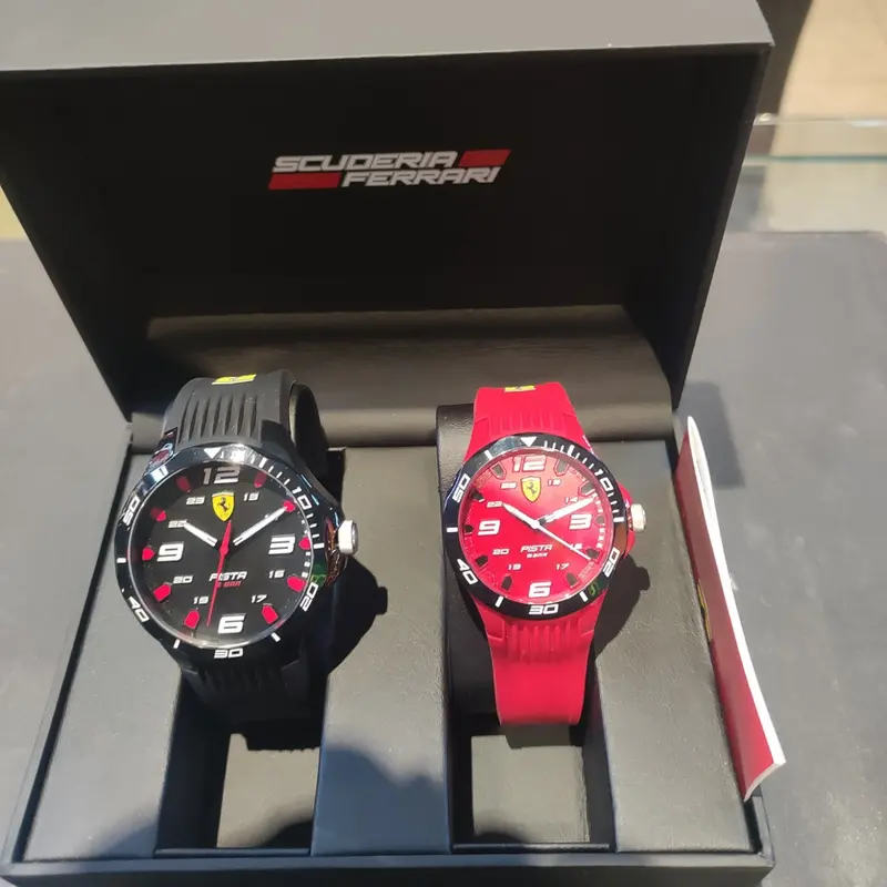 Ferrari Scuderia 0870047 Pista Resin Strap Couple Watch 2