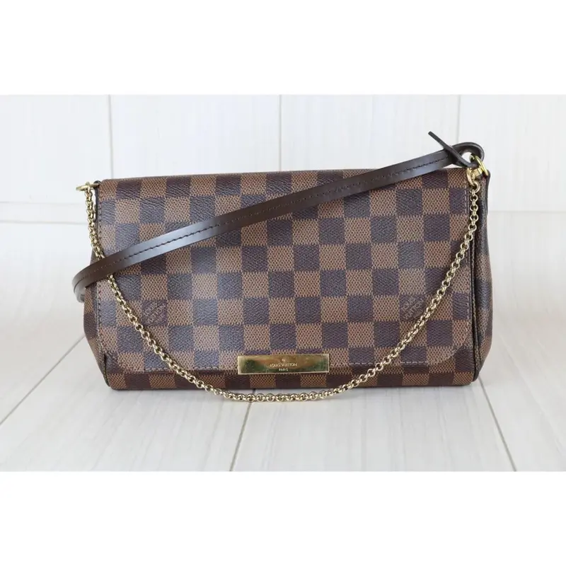 Louis Vuitton X25100910 Damier Favorite Mm Shoulder Bag (Very Good Condition) 2