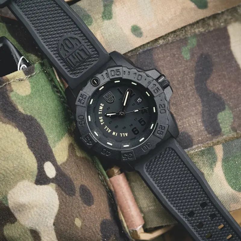 Luminox Navy Seal Limited Edition Black Rubber Strap Men Watch Lm3501.Bo.Al 1