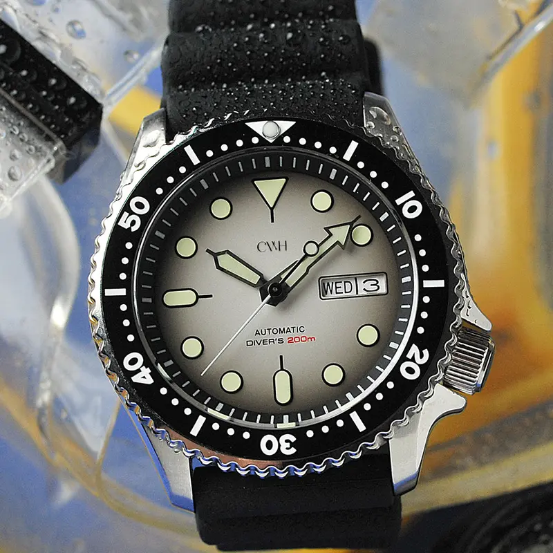 Mossy Depth - Cwh Special Custom Collective Day And Date Display Stainless Steel Rubber Strap Diver’S Watch Ch-Mod-M8 1