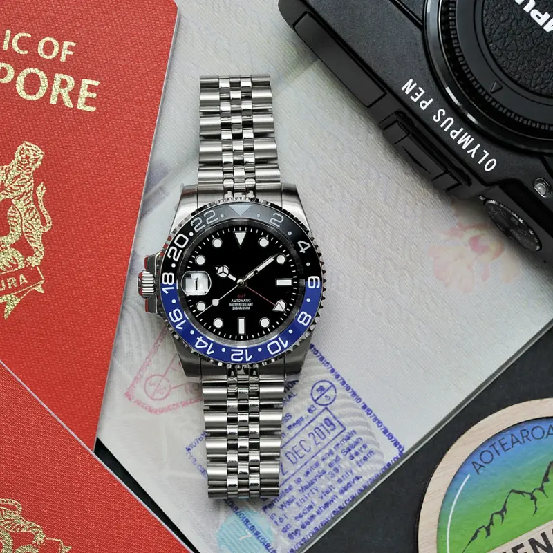 Ocean’S Edge - Cwh Special Custom Collective Gmt Master Date Display Silver Stainless Steel Destro Men’S Automatic Watch Ch-Mod-M3 1