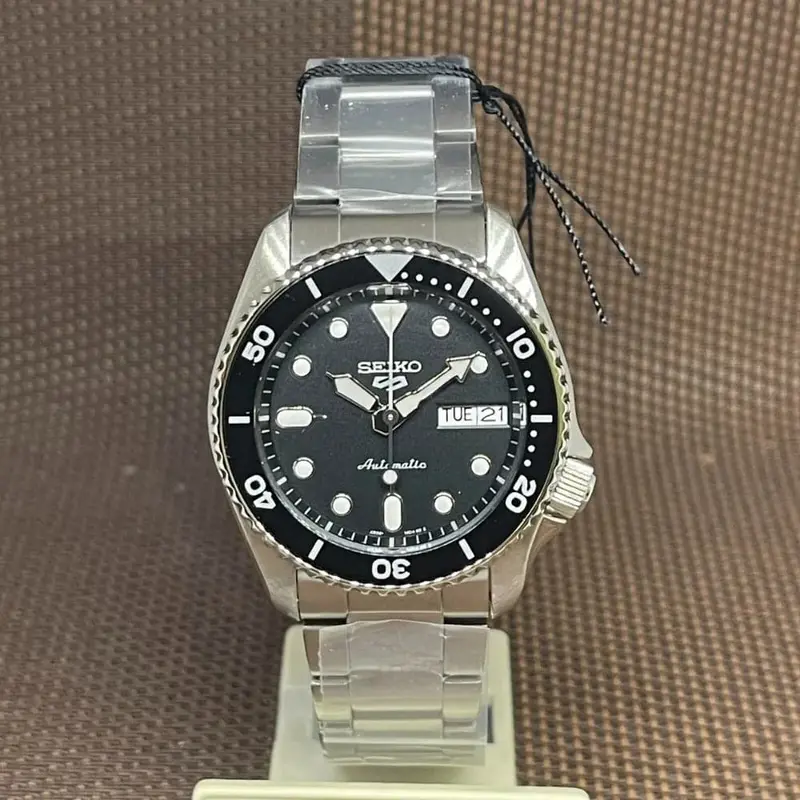 Seiko 5 Sports Black Dial Silver Stainless Steel Strap Men Watch Srpk29k1p 2