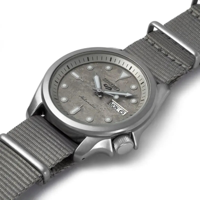 Seiko 5 Sports Srpg63k1 Street Style Gray Nylon Men's Watch 2