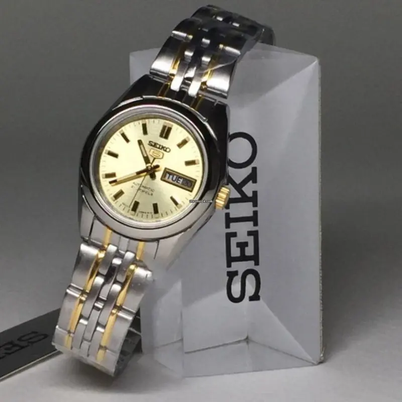 Seiko 5 Syma37k1p Silver Stainless Steel Women's Watch 1