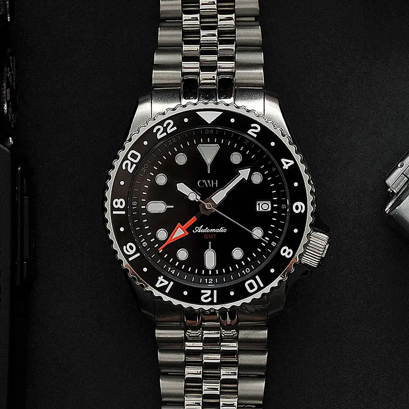 The Raven - Cwh Special Custom Collective Gmt Date Display Silver Stainless Steel Men’S Automatic Watch Ch-Mod-M22 1