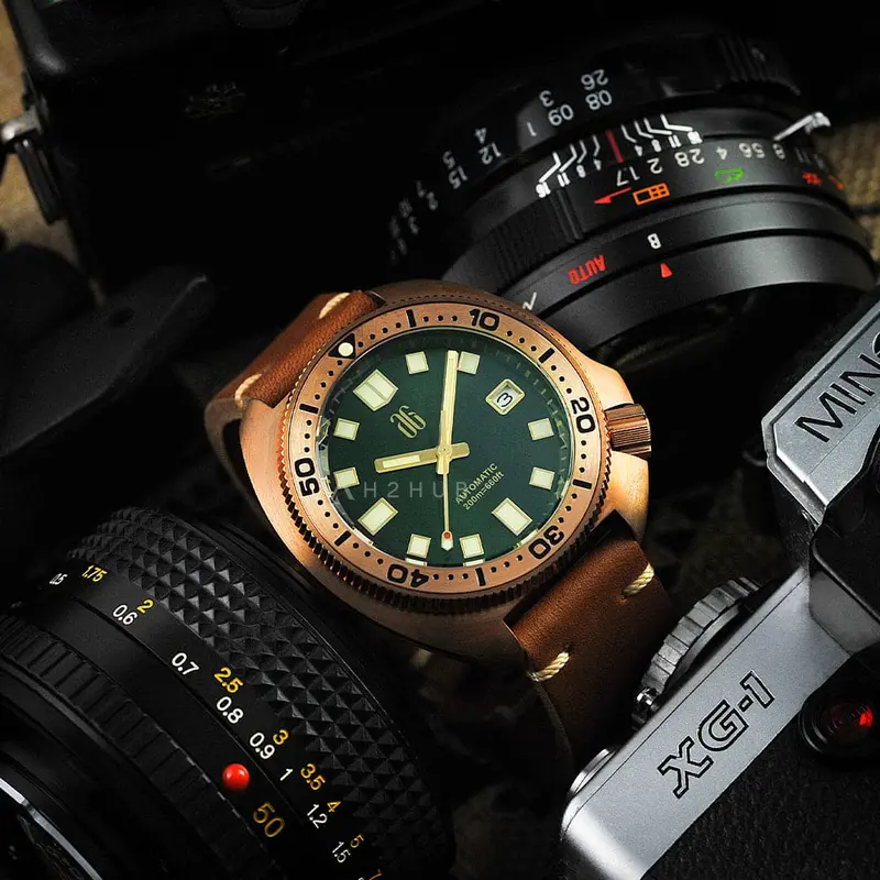 The Sea Titan Ag Collective Bronze Series G 8044 G-Gn 200M Diver Watch 1