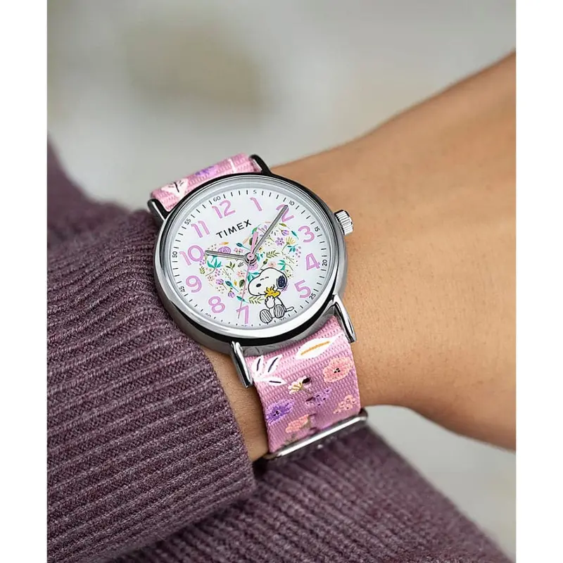 Timex Weekender X Peanuts In Bloom Fabric Strap Women Watch Tw2v77800 2