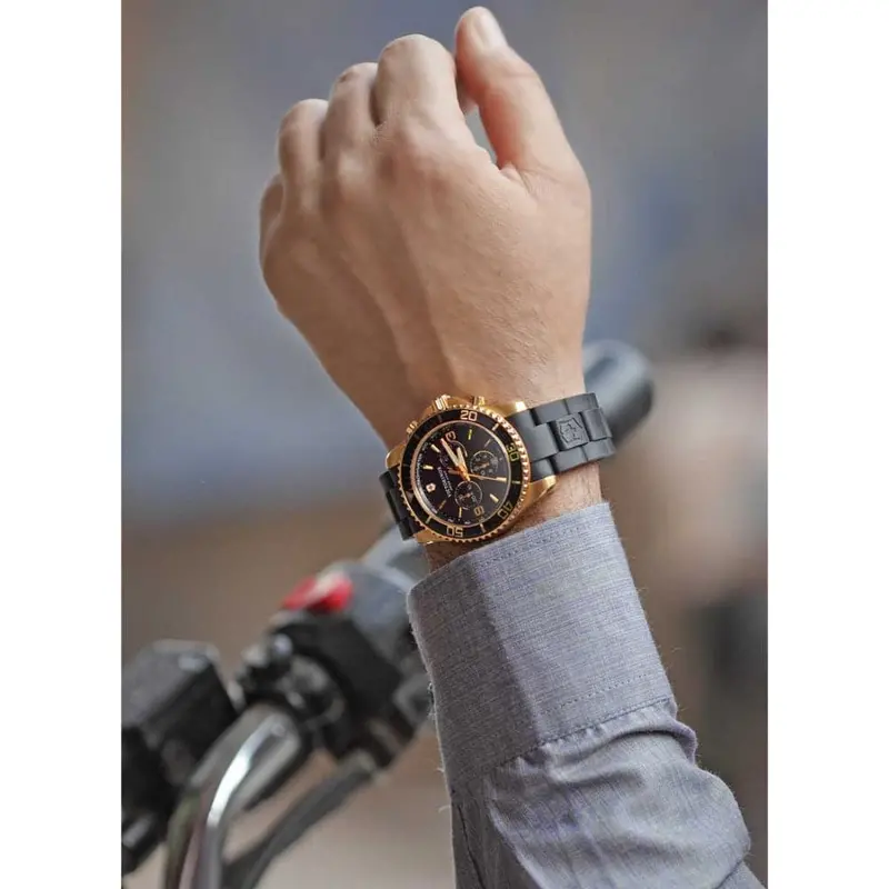 Victorinox Maverick 249099 Men's Watch 2