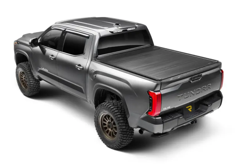 Retrax Eq Hard Tonneau Cover For 2019–2022 Chevy Silverado & Gmc Sierra 1500 (5.8-Ft Bed, Limited/Ltd Models Only) 1